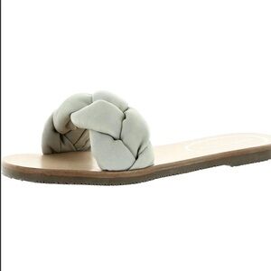 Kenneth Cole Womens braided slide sandals